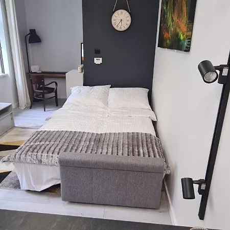 Apartment W Scislym Centrum Lodzi 26m2 Na Ukwieconej Ulicy 6 Sierpnia