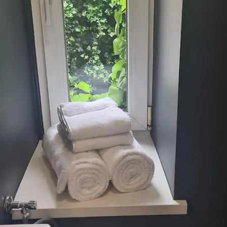 W Scislym Centrum Lodzi 26m2 Na Ukwieconej Ulicy 6 Sierpnia Apartment *