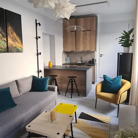 Apartment W Scislym Centrum Lodzi 26m2 Na Ukwieconej Ulicy 6 Sierpnia Lodz